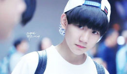 爆料王源耍大牌吃瓜,吃瓜群众热议明星形象危机